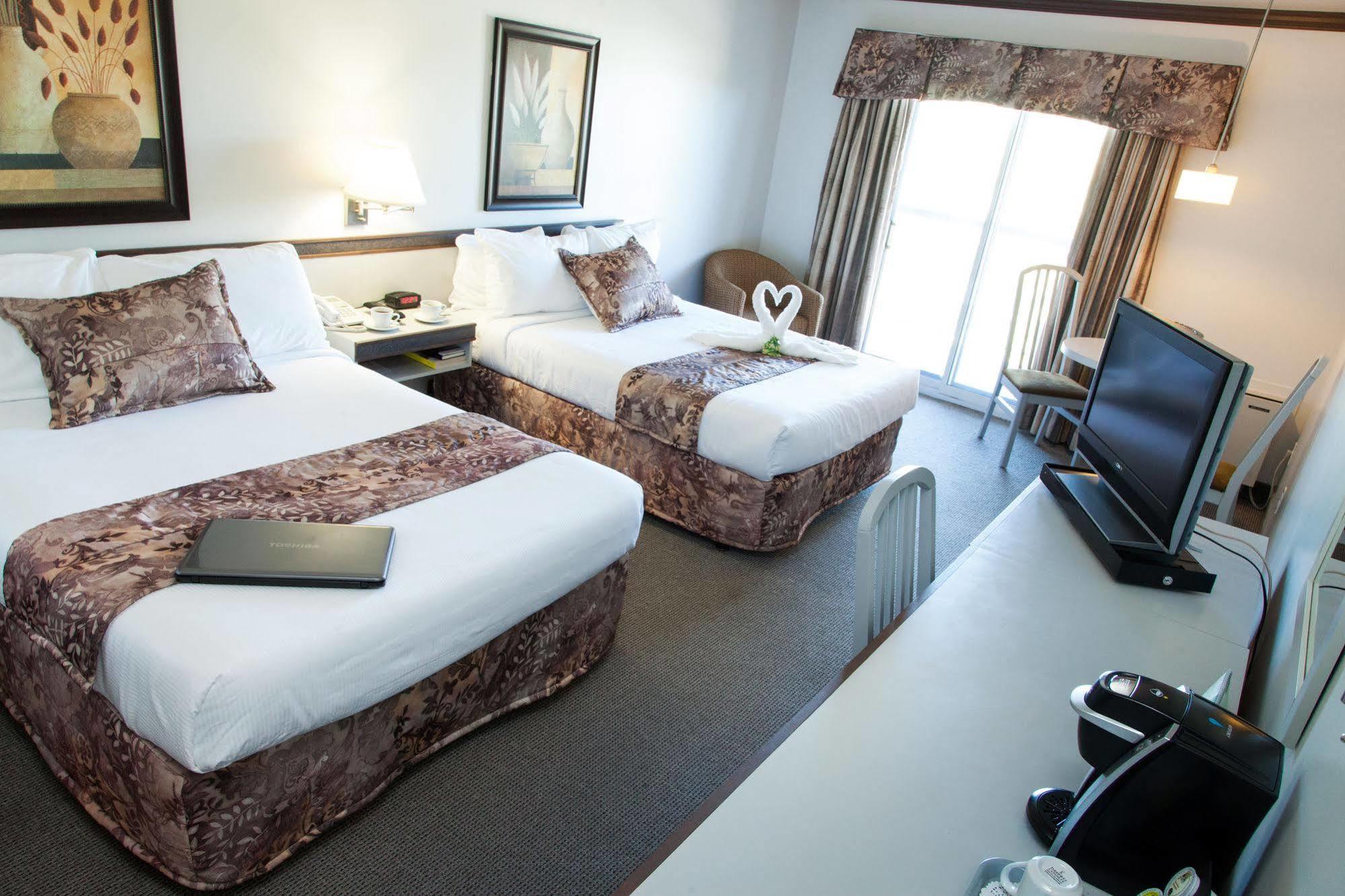 Hotel Le Floral Sherbrooke Exterior foto